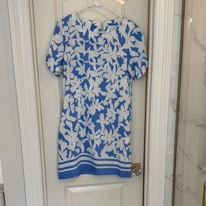 Blue and White Floral Short-Sleeve Shift Dress